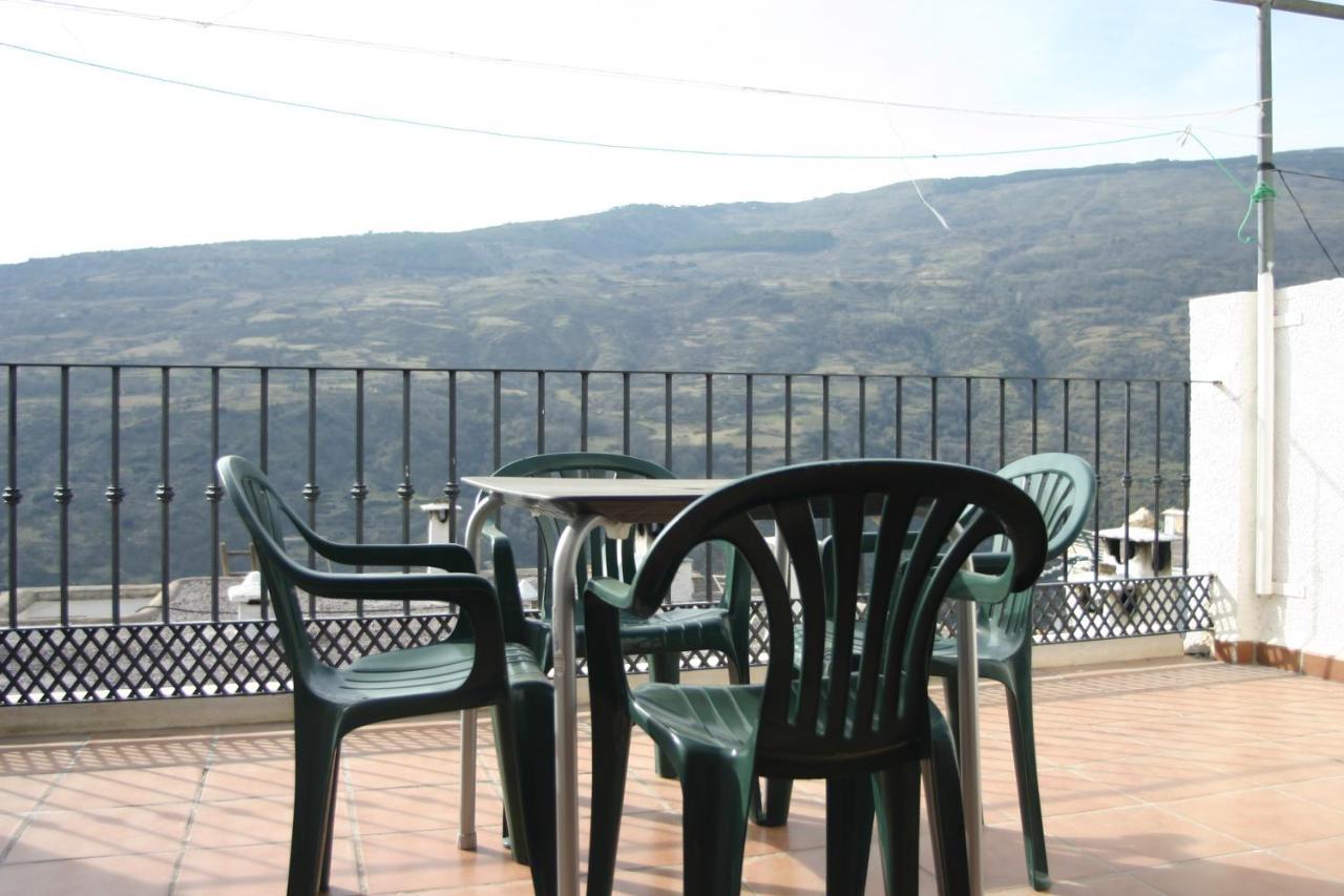 Apartamentos Y Casas Rurales Las Terrazas De La Alpujarra Bubión Exterior foto